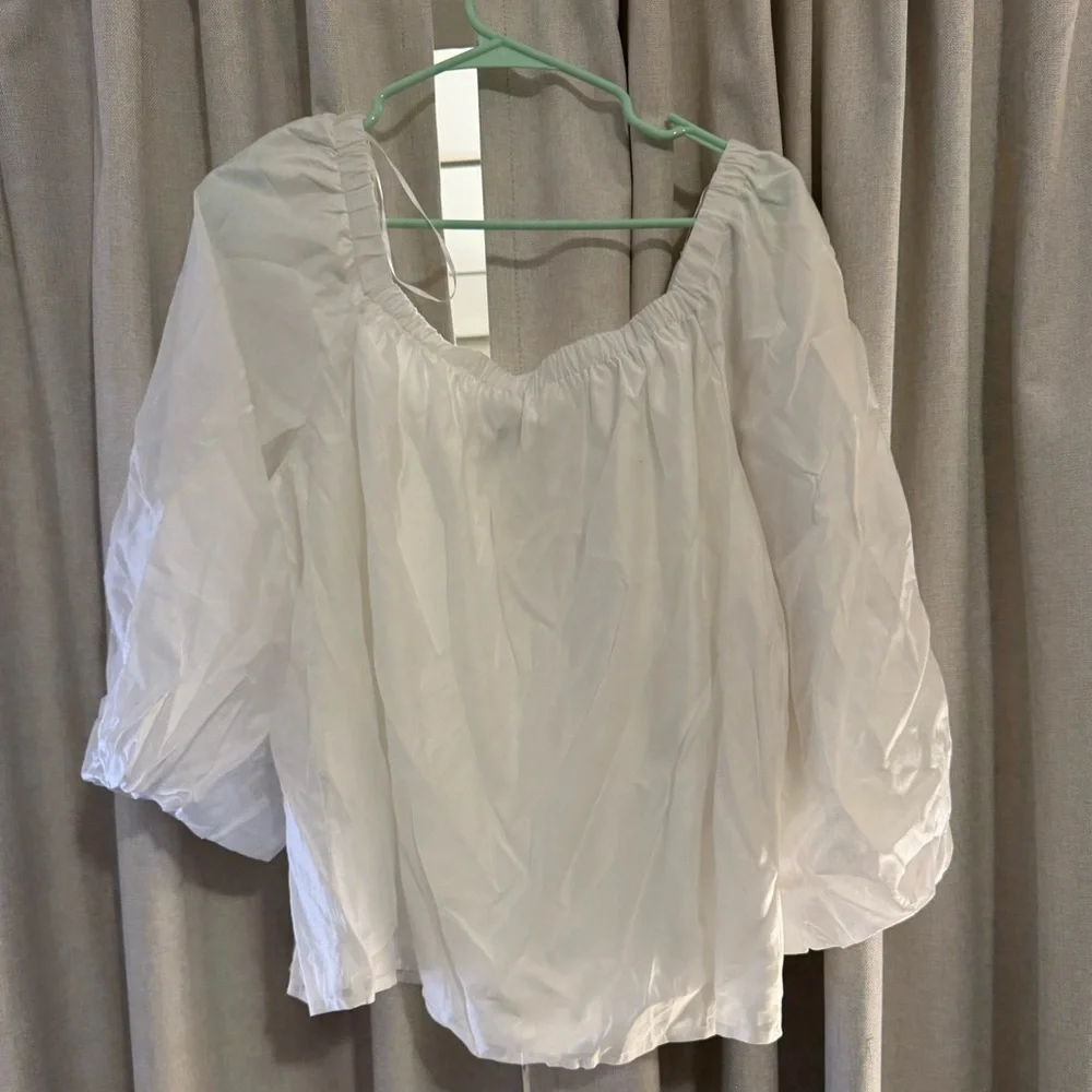 Banana Republic Factory Womens White Off-Shoulder Puff Sleeve Top L New - Picture 3 of 3
